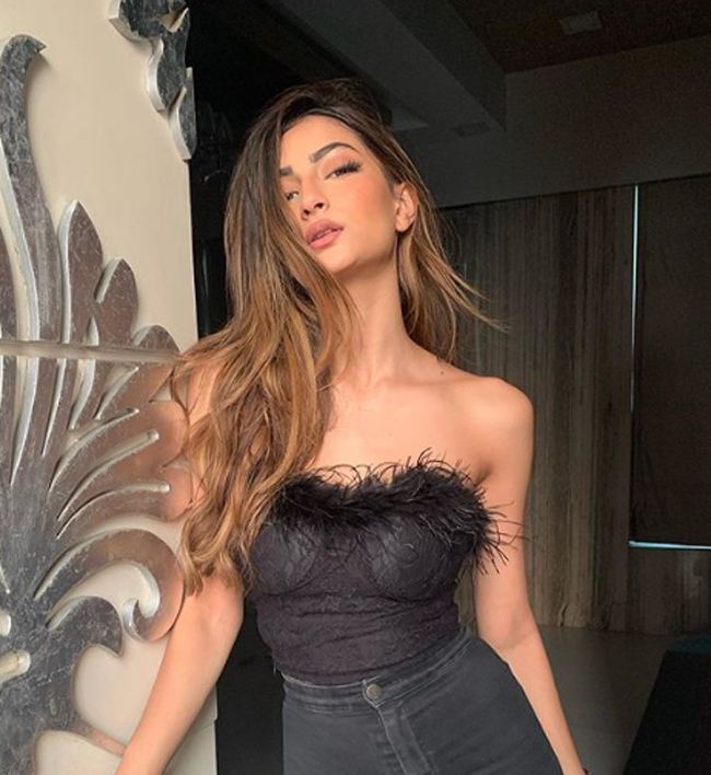 Palak Tiwari Latest Instagram Pics